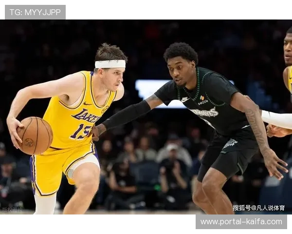 里夫斯复出首战24分，湖人后卫成东契奇最佳帮手