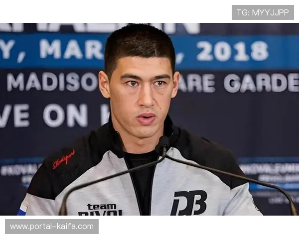 本纳维德兹谈WBC直接转正经历，比沃尔拒绝挑战促机遇