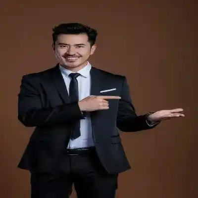 董萱